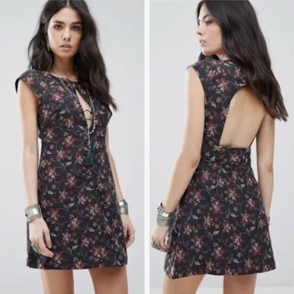 Free People Dresses & Skirts - Free People Say Yes Floral Jacquard Mini Dress in Black Multi, size 10